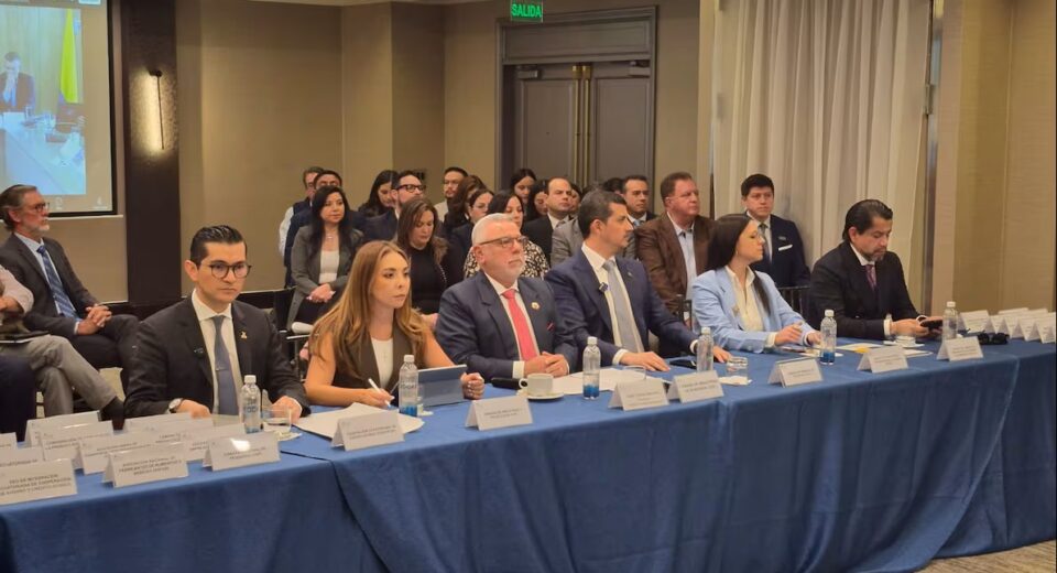 Empresarios de Ecuador y Colombia piden suspender aranceles mientras avanzan negociaciones bilaterales