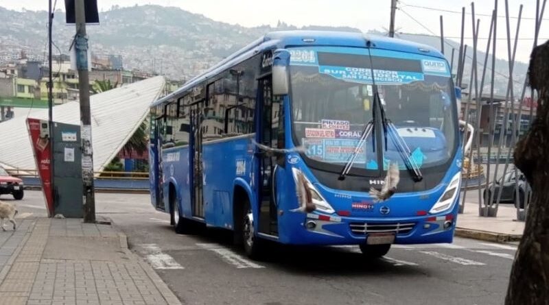 Quito reestructura 45 rutas de transporte público para conectar barrios y parroquias