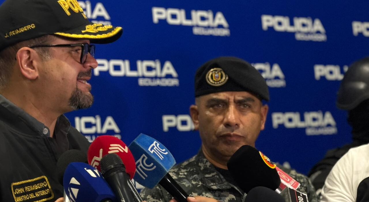 Desarticulan red criminal vinculada a Los Choneros que movía hasta $800 millones
