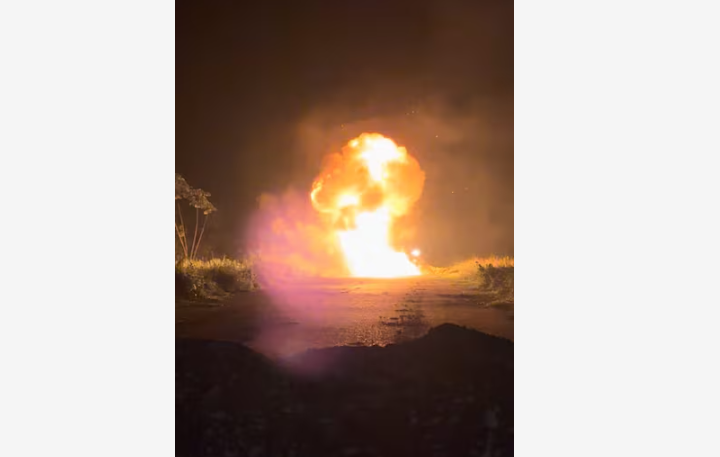 Militares bombardean pista clandestina en Los Ríos durante operativo en toque de queda