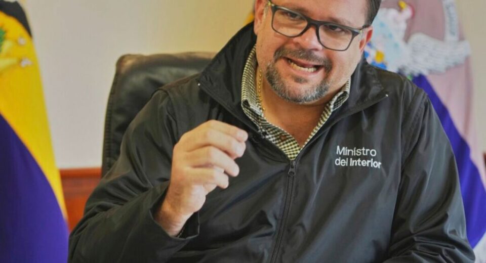Reimberg advierte sanciones por incumplir toque de queda y explica magnitud de operativos