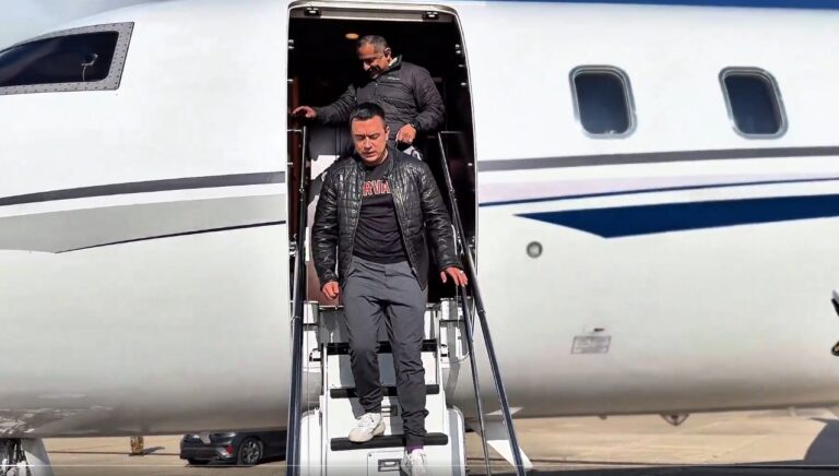 Noboa confirma asistencia a cumbre convocada por Trump en EE.UU