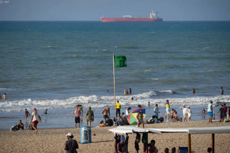 IVA bajará al 8 % para servicios turísticos durante feriado por el Día del Trabajador