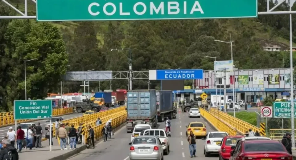 Senae oficializa alza al 100 % del arancel a importaciones desde Colombia y fija vigencia desde mayo