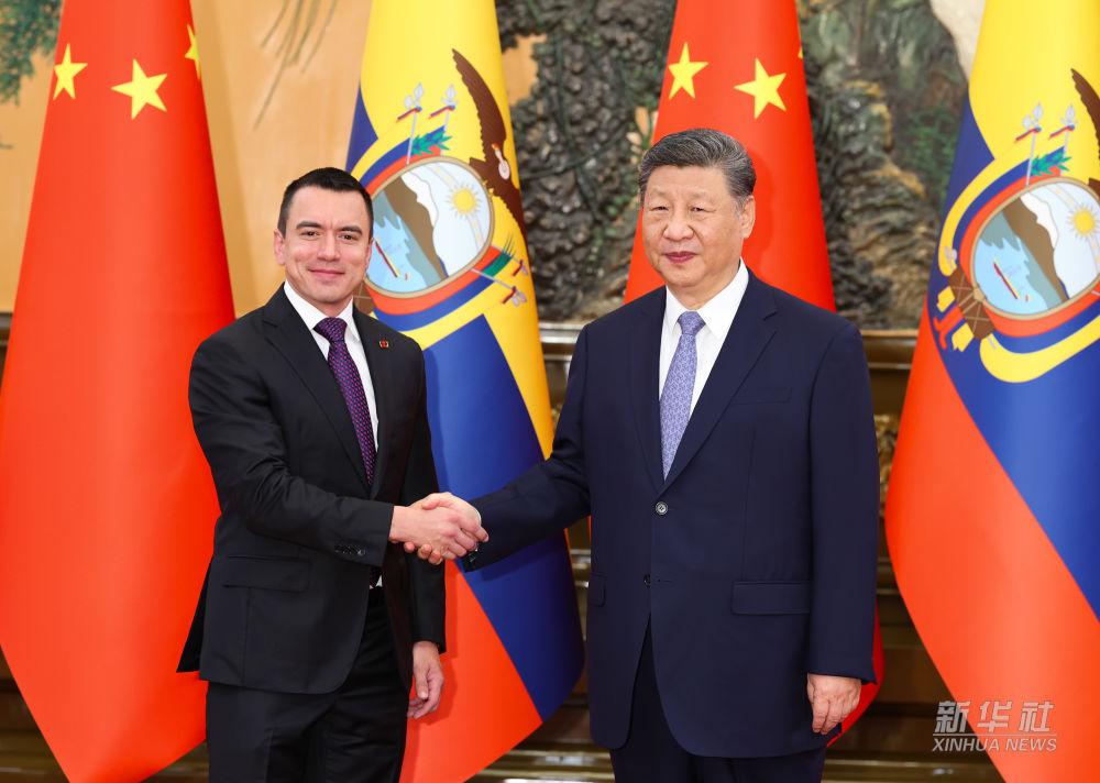 Noboa anuncia visita oficial a China y ratifica política de apertura comercial global
