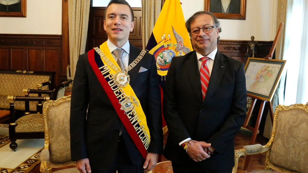 Noboa denuncia presunta incursión de guerrilleros en la frontera norte: Petro responde con llamado al diálogo