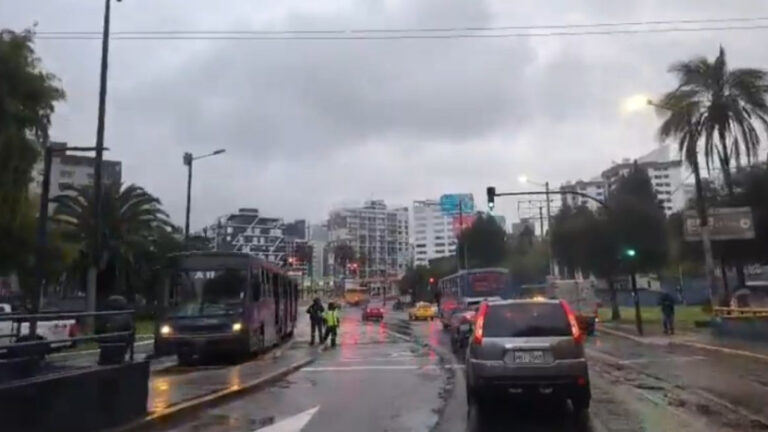 Quito: Hallan a un hombre sin vida en la av. 6 de Diciembre