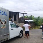 Asalto armado a buseta en la vía Cuenca–Molleturo deja a conductor herido