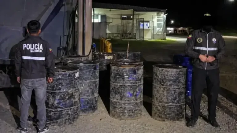 Policía desmantela laboratorio de drogas vinculado a disidencias de las FARC en Esmeraldas