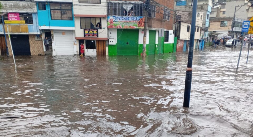 Lluvias dejan 15 fallecidos y más de 15.900 damnificados en lo que va de 2026