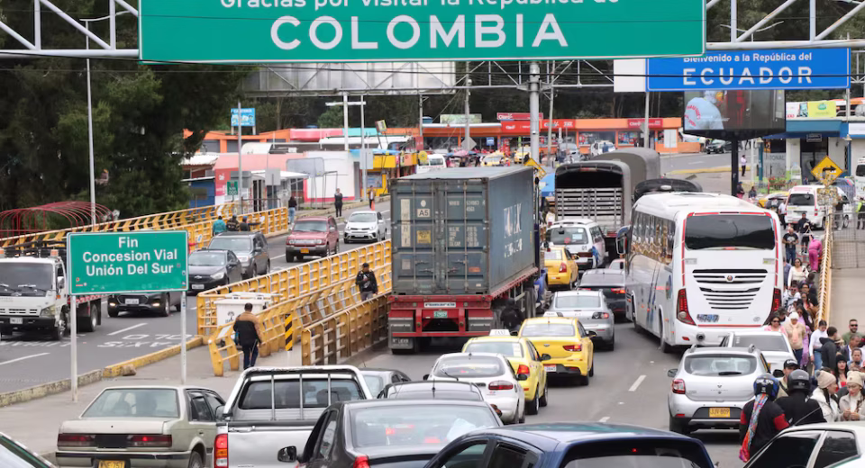 Colombia propone aranceles diferenciados de hasta 75 % a productos ecuatorianos en medio de tensión comercial