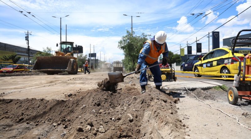 Quito retoma obras viales tras 38 días de paralización por falta de asfalto