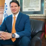 Rafael Correa anuncia expulsión de autoridades de RC que respaldaron a Carlos Encalada en  viceprefectura del Guayas