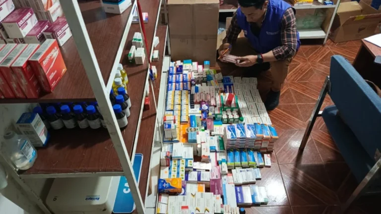 Arcsa actualiza listado de medicamentos de venta libre en Ecuador