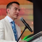Asesinan a funcionario de Petroecuador dentro de su vehículo en La Libertad