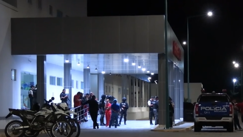 Sicario asesina a un hombre dentro de hospital de Manabí