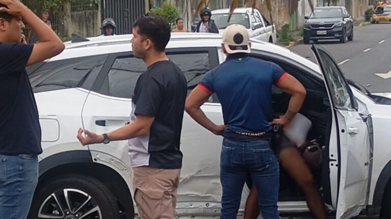 Ataque armado deja tres muertos y un menor herido en Santo Domingo