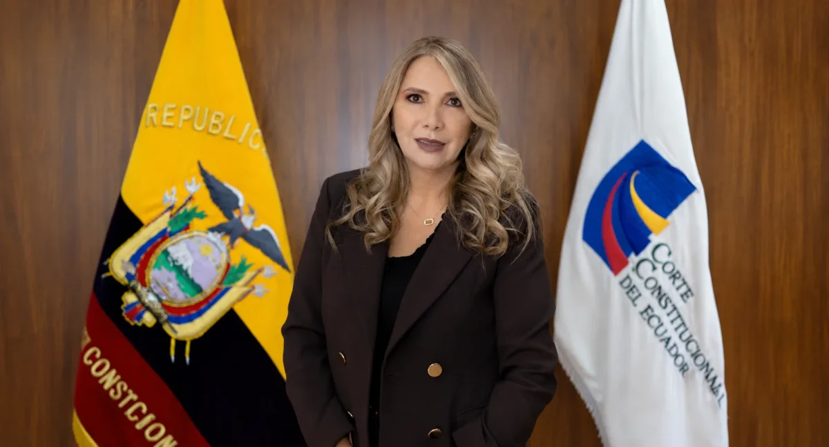 Corte Constitucional titulariza a Sandra Cordero como nueva jueza tras renuncia de Raúl Llasag