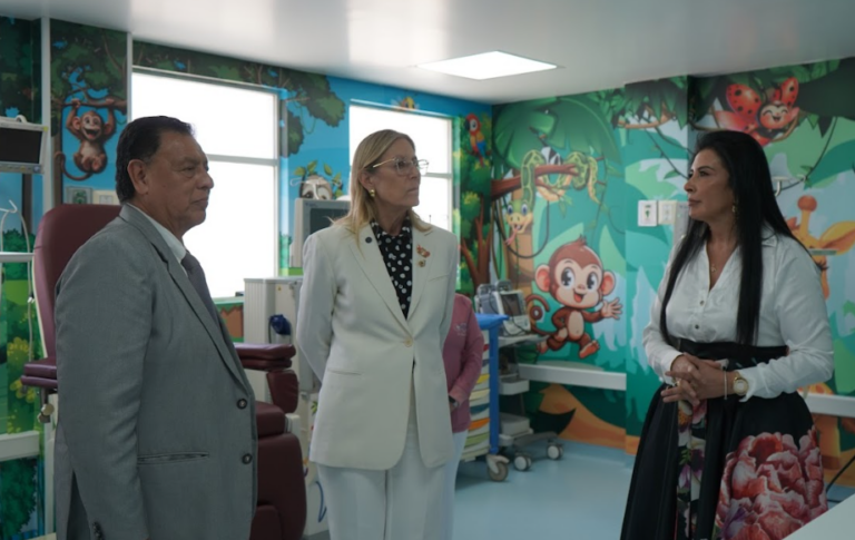 Hospital Baca Ortiz moderniza su Unidad de Hemodiálisis para fortalecer atención pediátrica renal