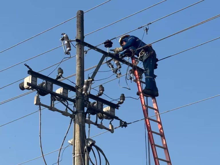 Gobierno anuncia cortes de energía: justifica por mantenimiento preventivo ante fenómeno El Niño