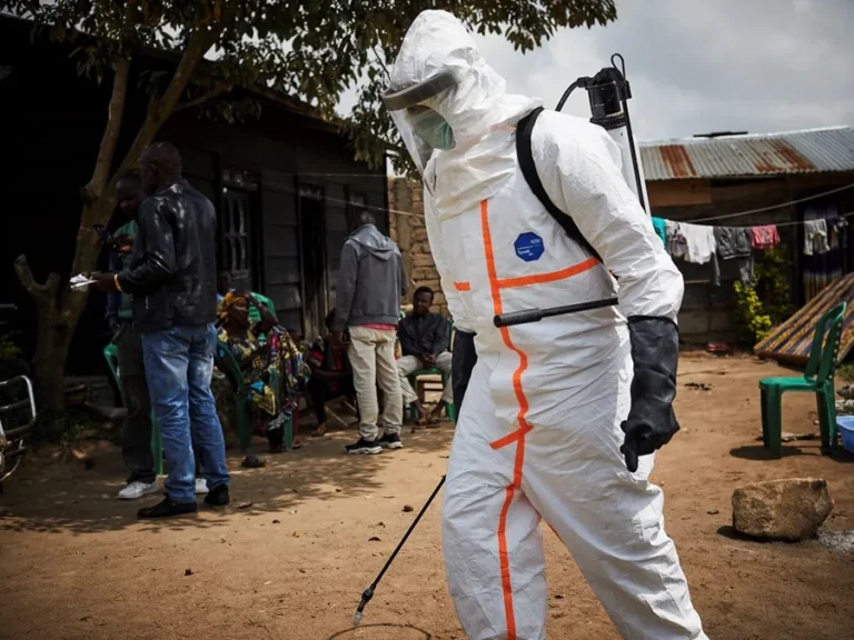 Nuevo brote de ébola en República Democrática del Congo deja al menos 65 muertos
