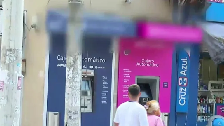 Guayaquil: mujer resulta herida tras ser baleada mientras retiraba dinero en cajero