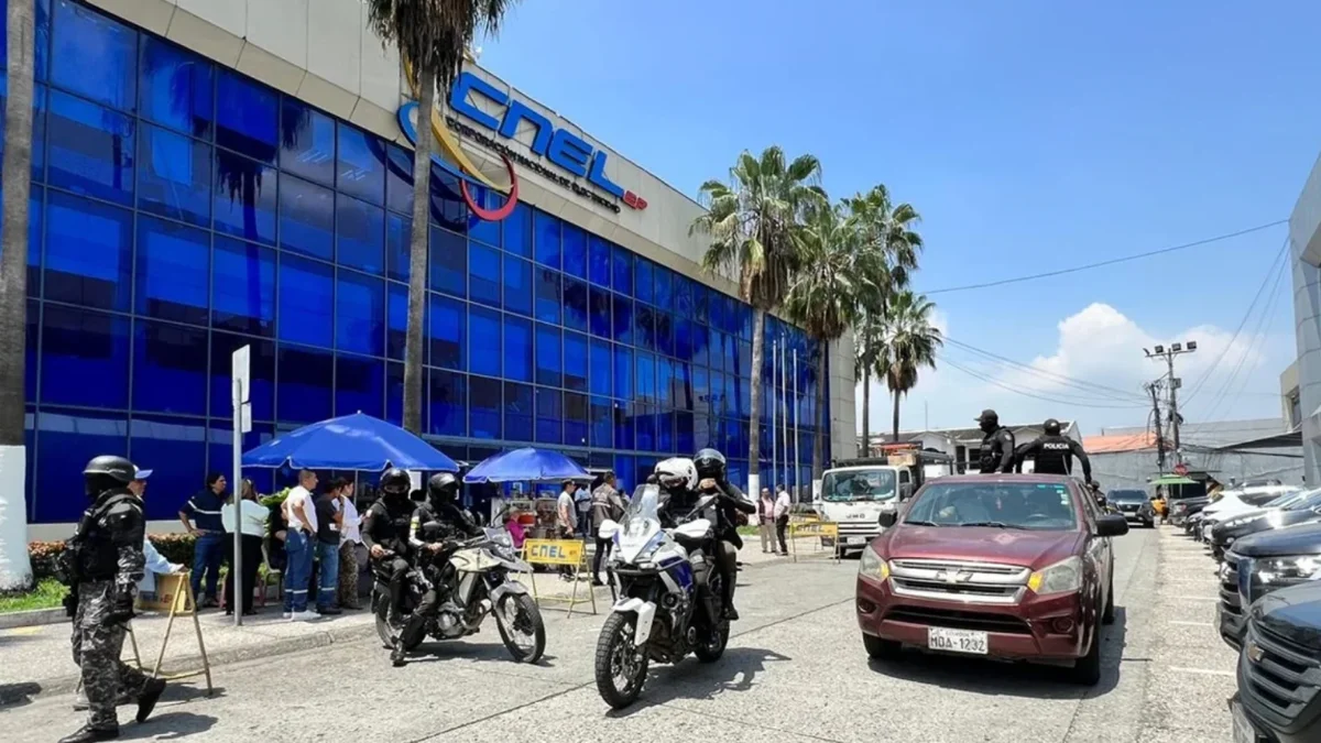 Comisión de Desarrollo Económico inicia fiscalización a CNEL EP por presunta trama de corrupción