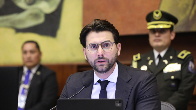 Niels Olsen renuncia a la presidencia de la Asamblea Nacional