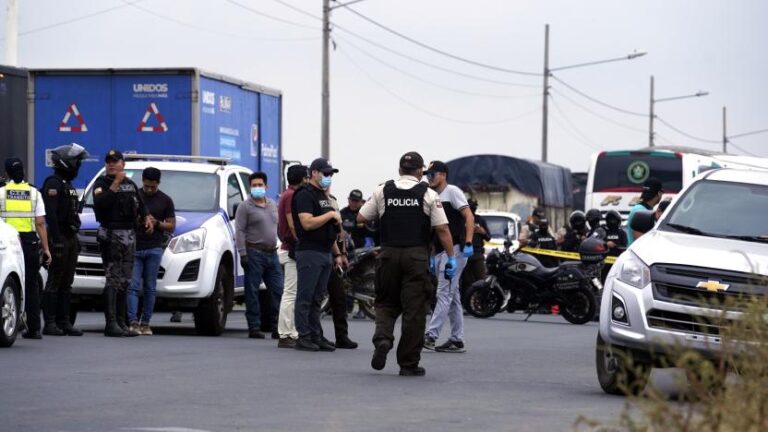 Fiscalía investiga si cuerpos hallados en Babahoyo-Jujan corresponden a jóvenes desaparecidos en Milagro