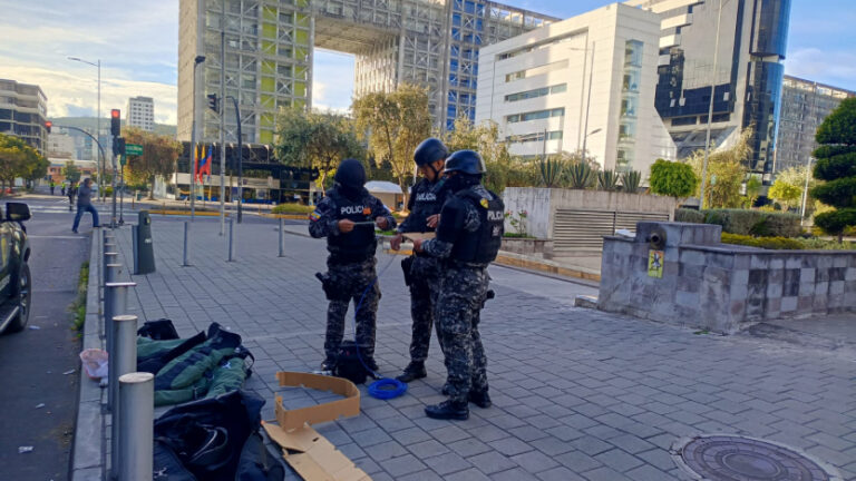 Policía desactiva artefacto explosivo en Complejo Judicial Norte