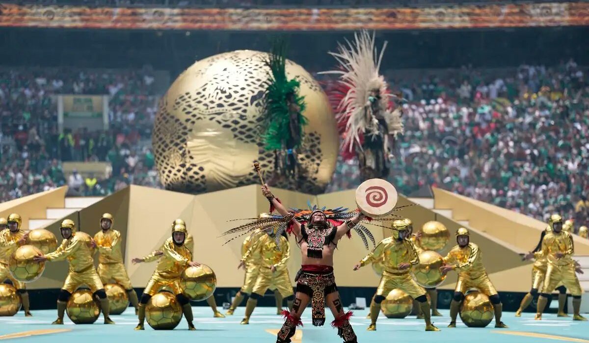 La fiesta mundialista levanta el telón en México