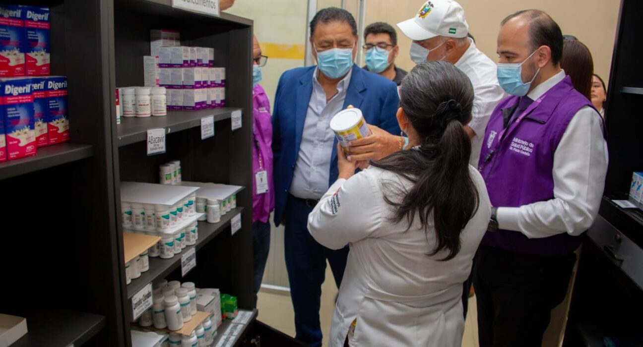 Los Ríos: hospitales reciben medicinas y equipos neonatales