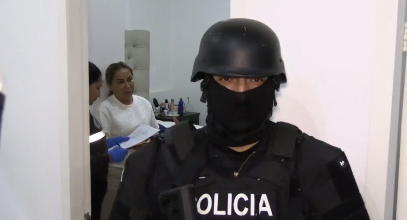 Detienen a alcaldesa de Jipijapa por presunta corrupción