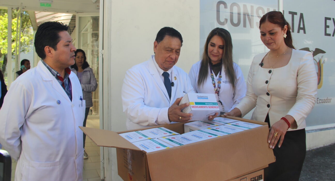 Gobierno entrega 31 millones de unidades de medicamentos en hospitales y centros de salud del país
