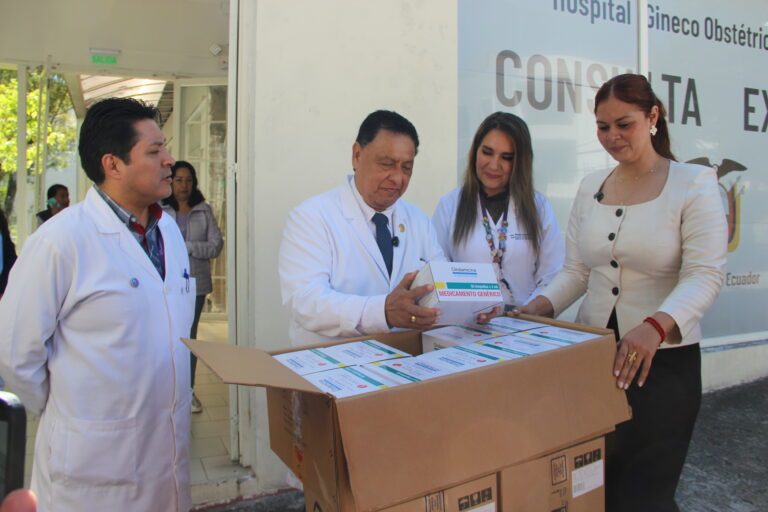 Gobierno entrega 31 millones de unidades de medicamentos en hospitales y centros de salud del país