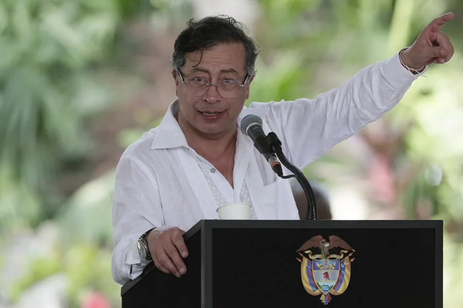 Colombia: suspensión provisional de Gustavo Petro