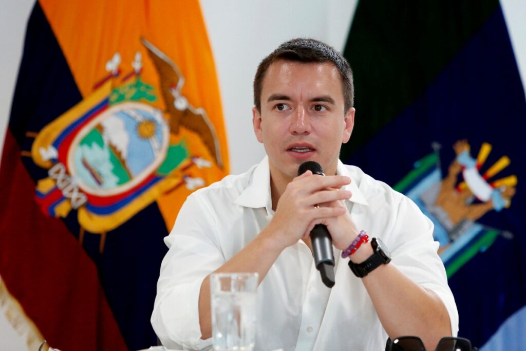 Noboa felicita a Abelardo de la Espriella tras primera vuelta presidencial en Colombia