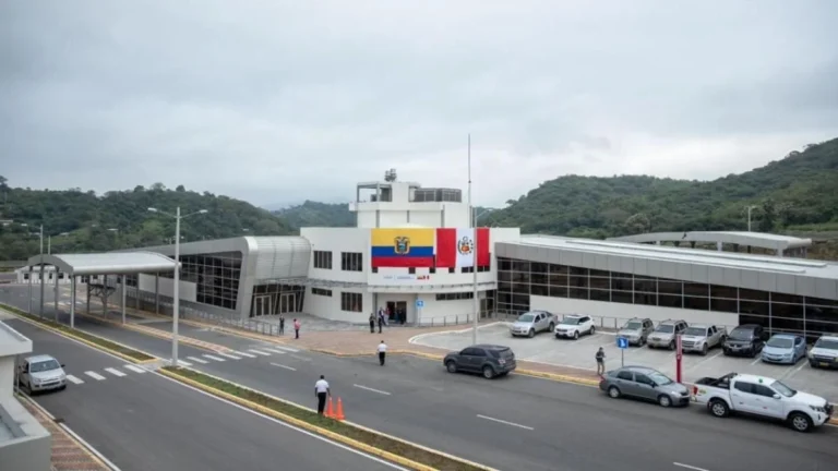 Operaciones aduaneras se restablecen en frontera sur