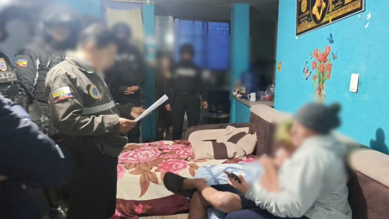 Quito: aíslan a cuatro adolescentes por presunta extorsión