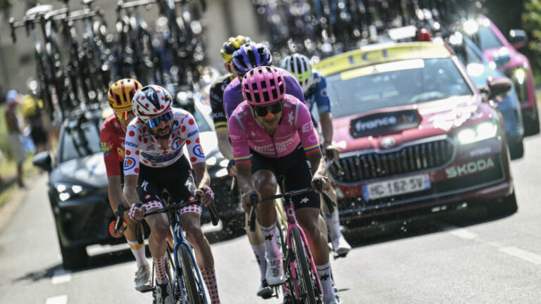 Carapaz conquista la etapa 18 del Tour de Francia