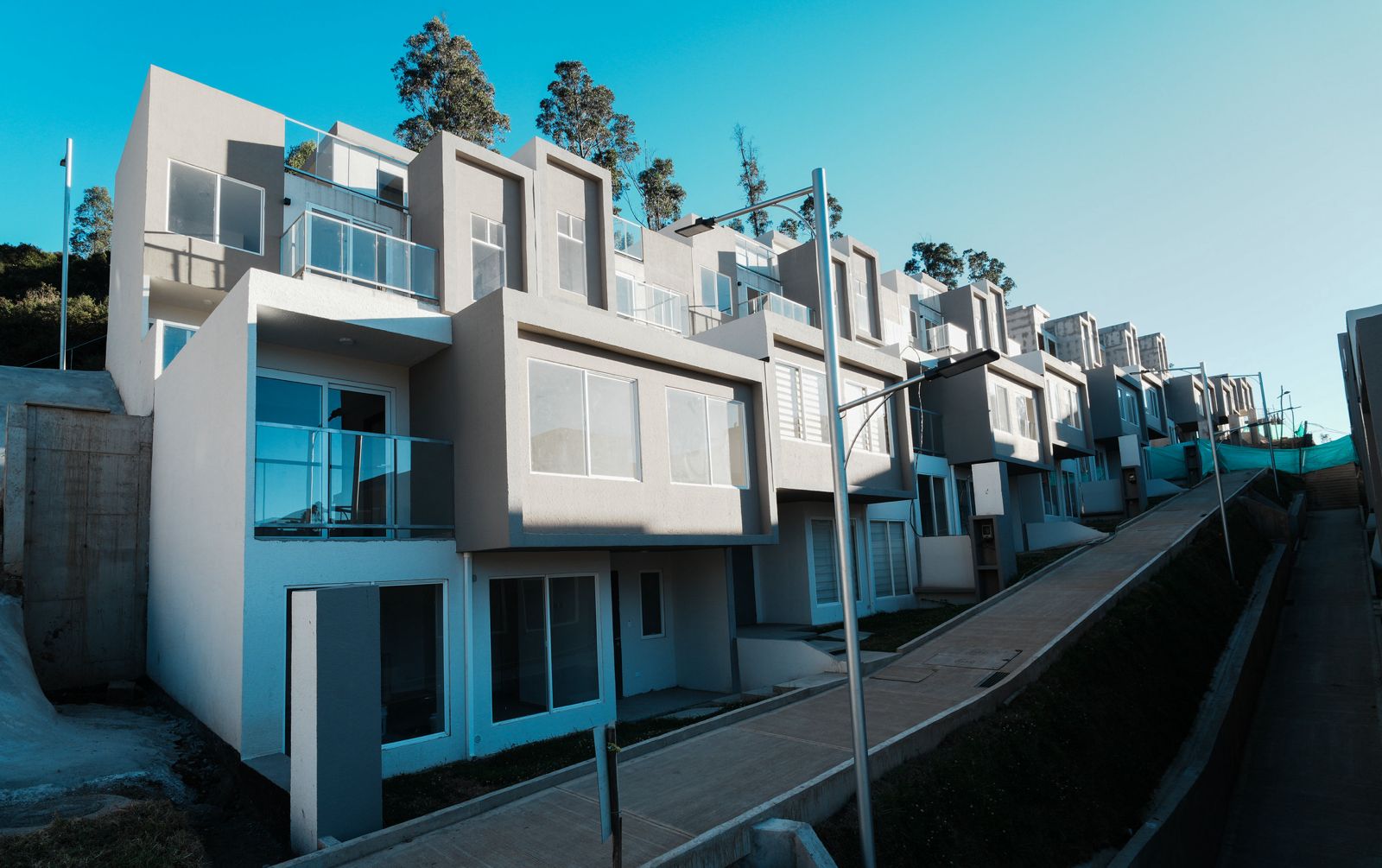 Gobierno asegura haber movilizado USD 1.292 millones para vivienda, agua y proyectos sostenibles