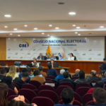 Ecuador firma Tratado de Libre Comercio con Canadá