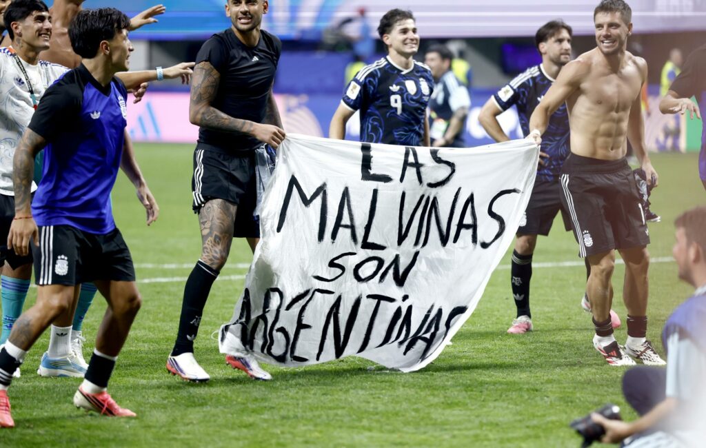 Disputa por Malvinas escala tras partido Argentina vs Inglaterra
