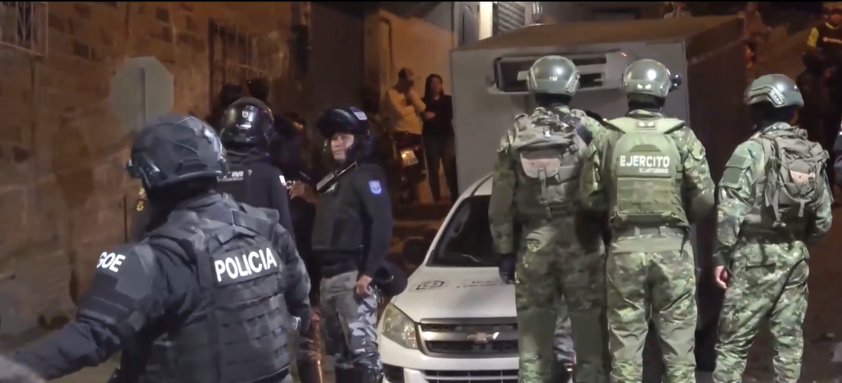 Portoviejo: asesinan a tres personas en plena vía pública