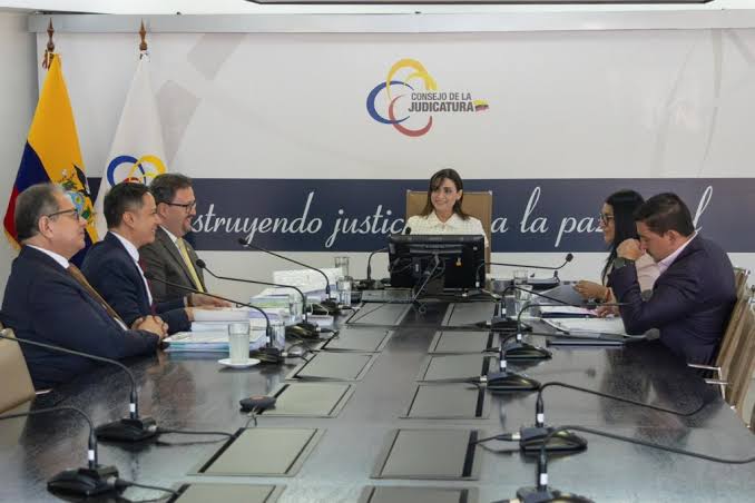 Judicatura declara emergencia por déficit de 735 jueces en Ecuador