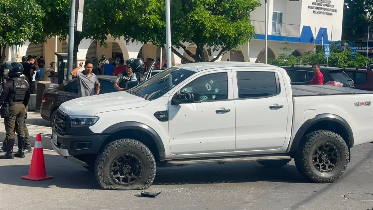 Asesinan a funcionario frente a Alcaldía de Manta