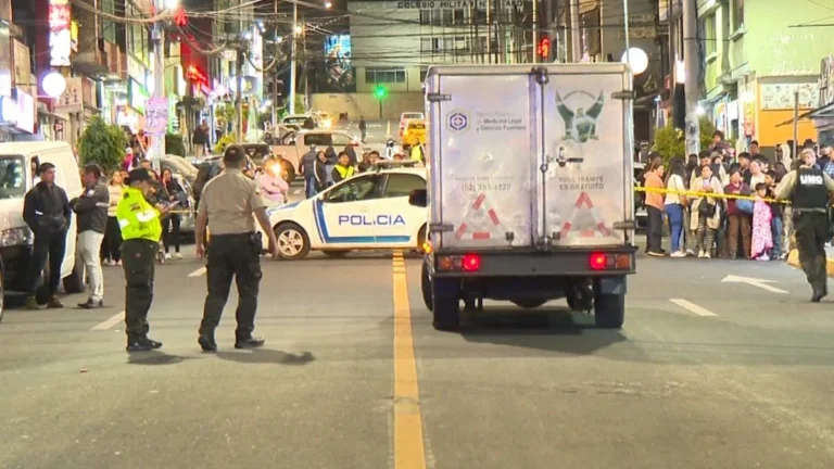 Asesinan a dueño de local de celulares en Quito