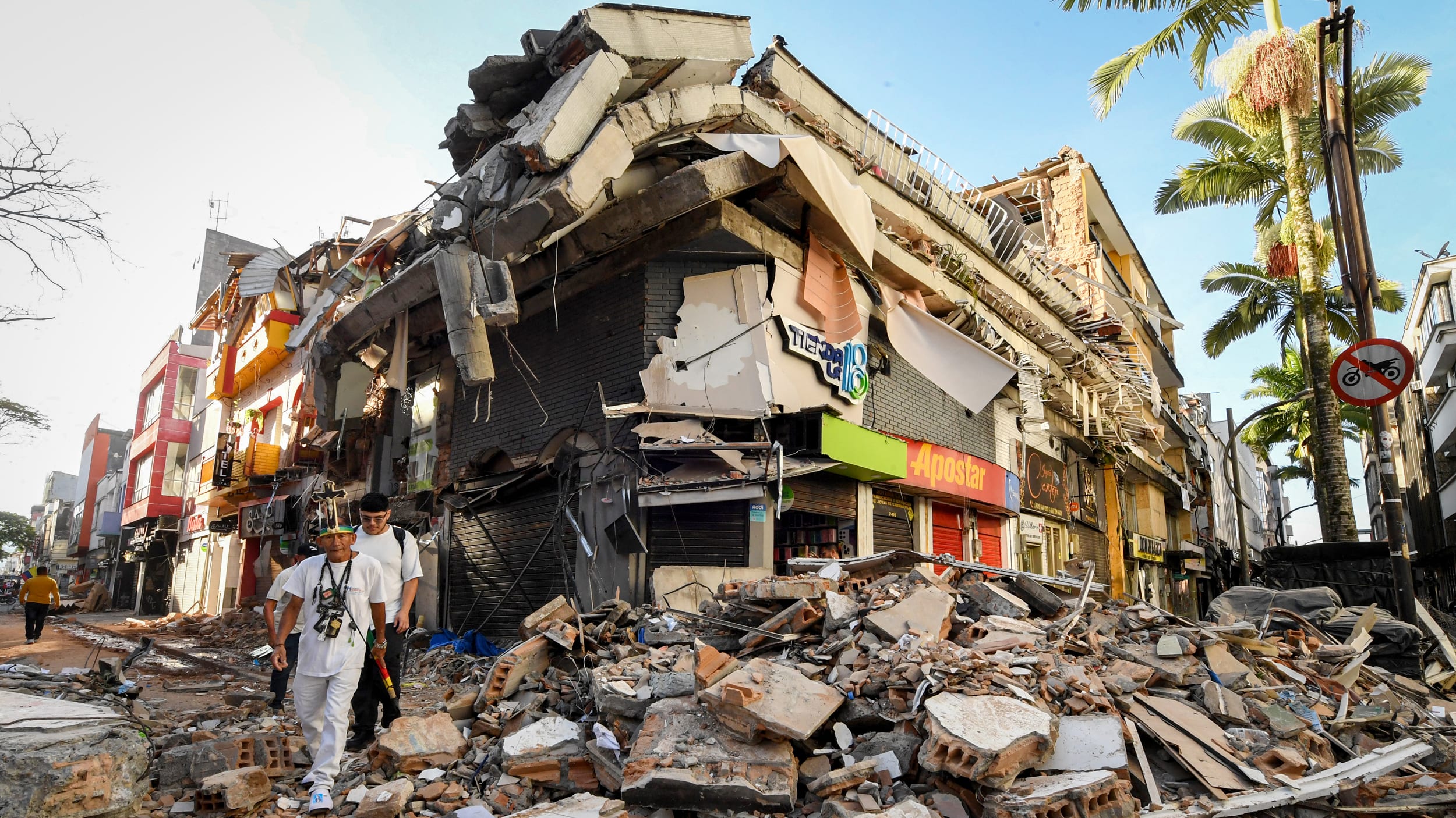 Colombia decreta tres días de duelo por víctimas del terremoto