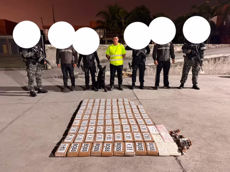 Incautan cargamento de cocaína que iba hacia Italia