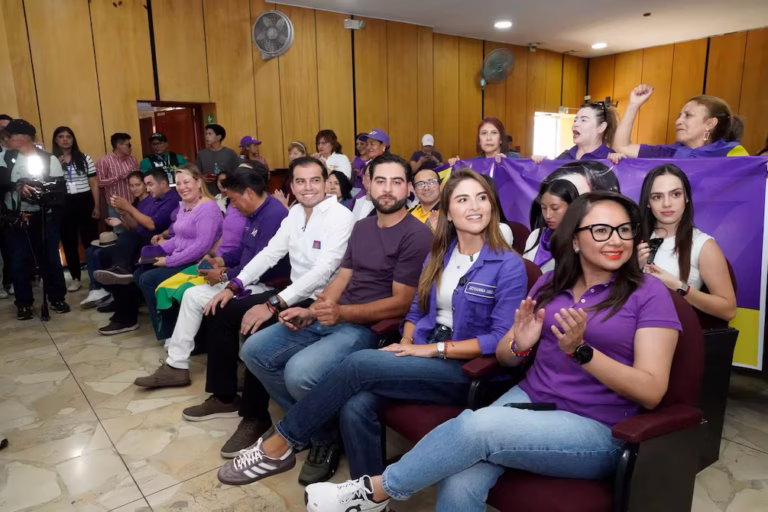 Burbano a la alcaldía de Quito, Ubidia a la prefectura: ADN cambia su apuesta en Pichincha